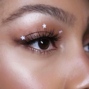 💜 Splashes Lashes Silver Star Faux Eye Lashes NWT